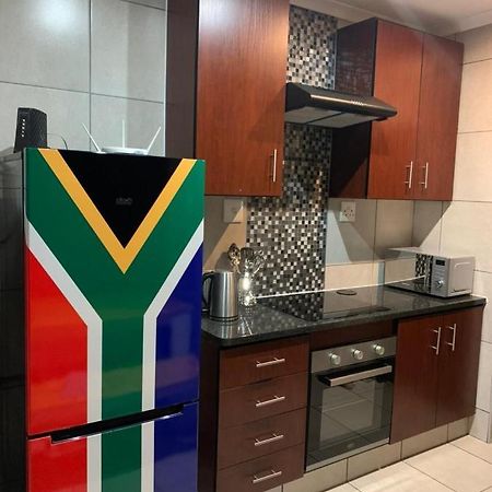 Rhino House With 3 Bedrooms Next To Pilanesberg And Sun City Mogwase エクステリア 写真