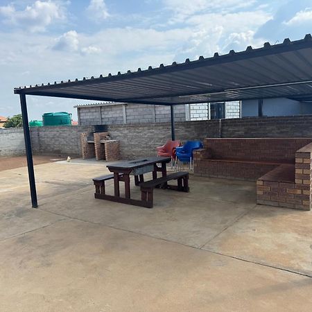 Rhino House With 3 Bedrooms Next To Pilanesberg And Sun City Mogwase エクステリア 写真