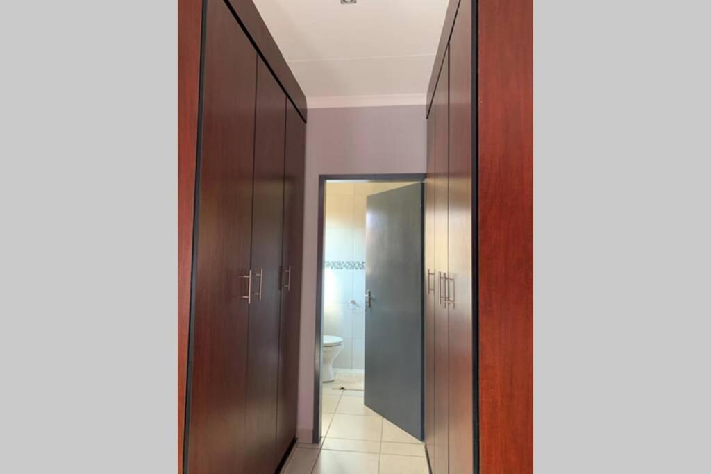 Rhino House With 3 Bedrooms Next To Pilanesberg And Sun City Mogwase エクステリア 写真