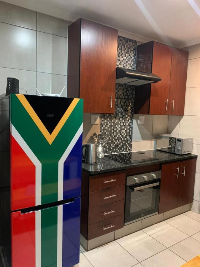Rhino House With 3 Bedrooms Next To Pilanesberg And Sun City Mogwase エクステリア 写真